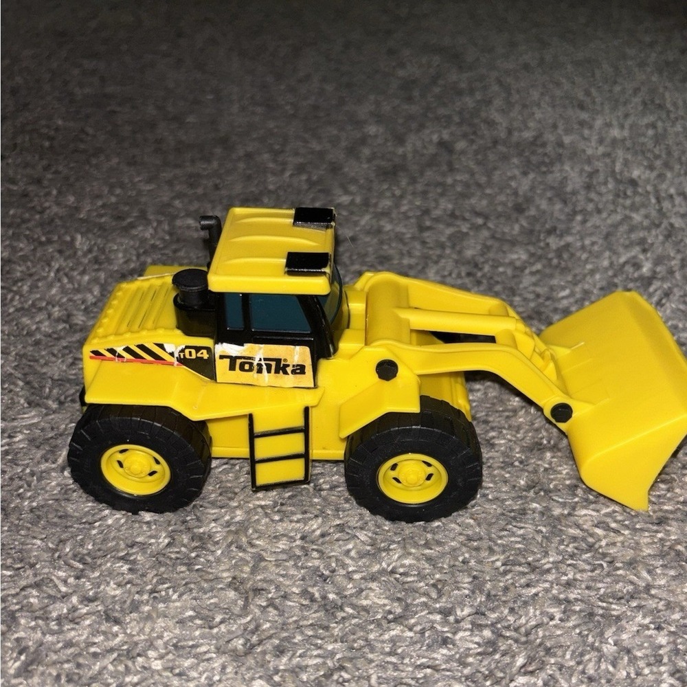 2020 Tonka Metal Movers Front Loader Basic Fun Yellow